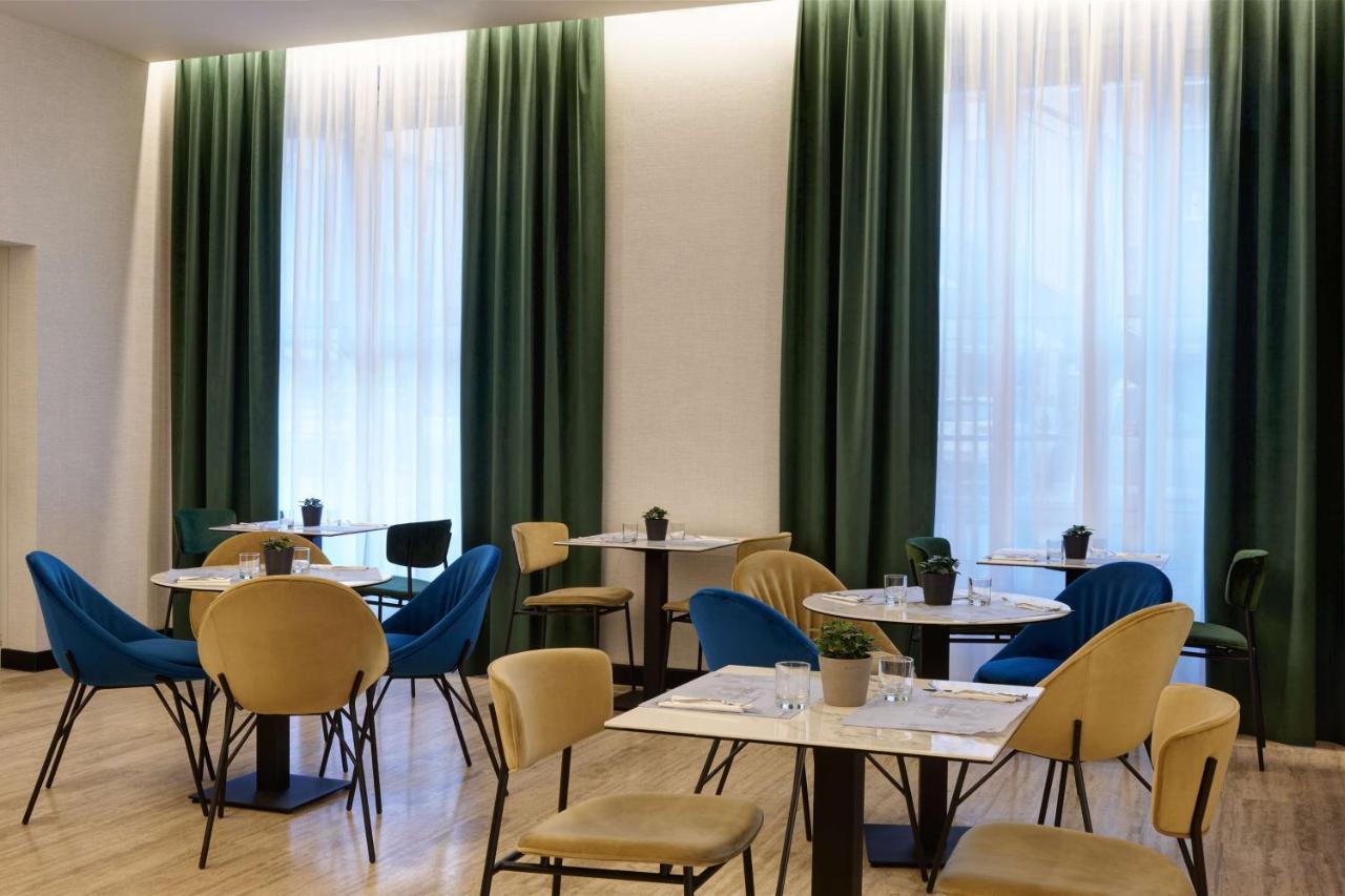 Radisson Hotel Ferrara Bagian luar foto
