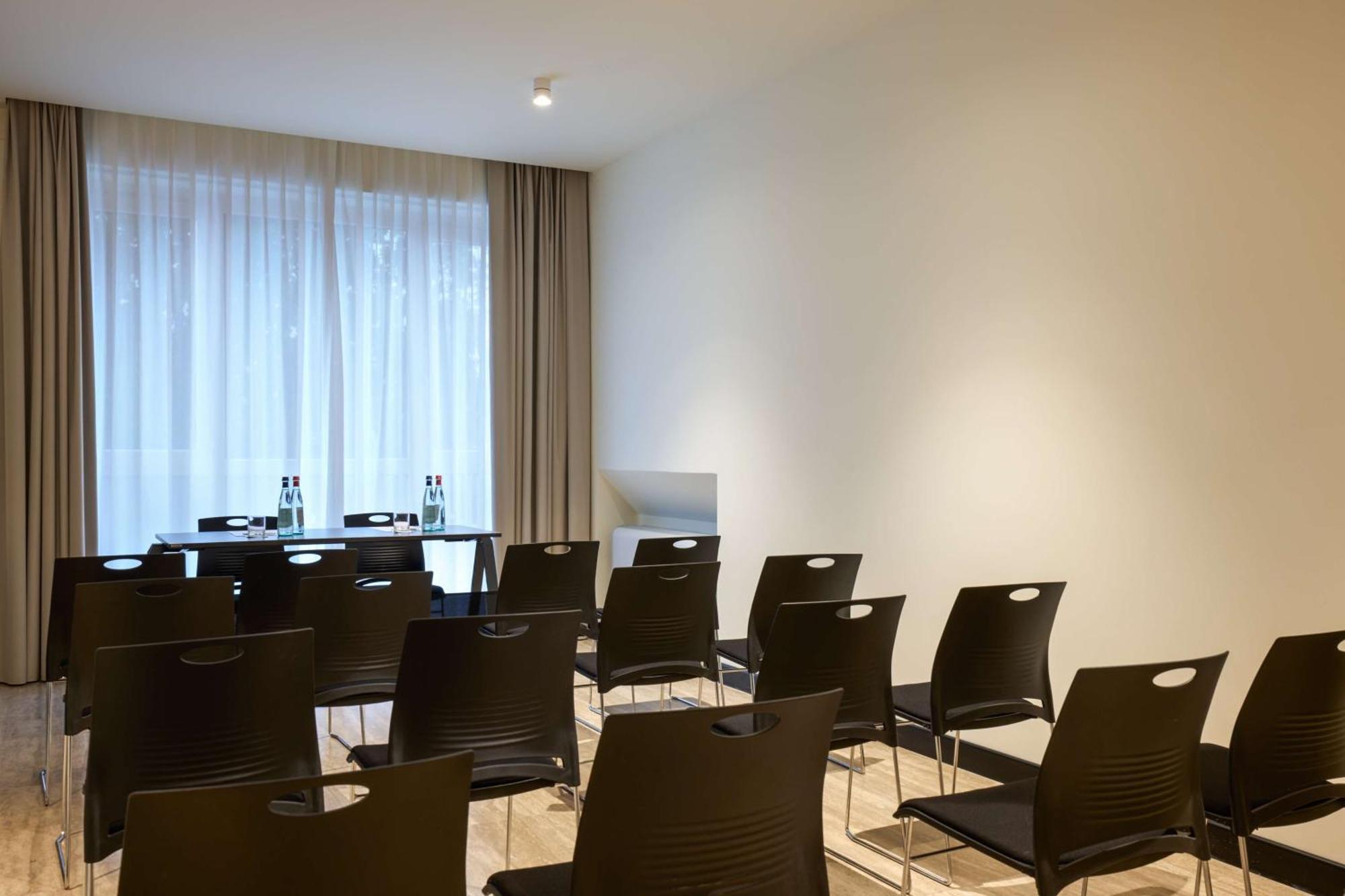 Radisson Hotel Ferrara Bagian luar foto